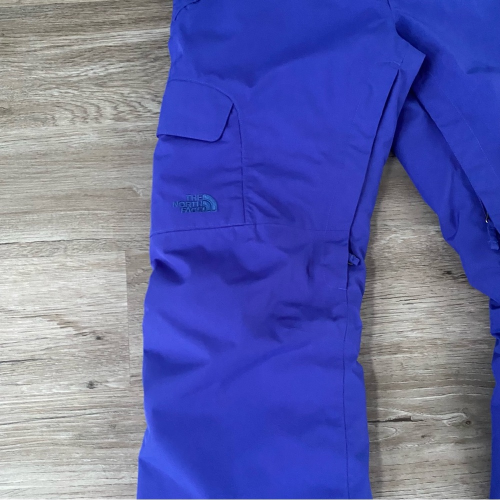 The North Face ski/snowboard pants - Picture 4 of 8